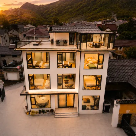 Anji Youxing Courtyard Zhuxi Swim Café Mountain Boutique Stay