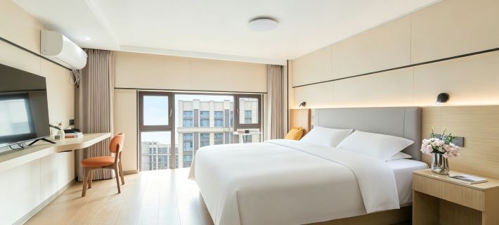 Twenty-Four · Mijian Homestay (Fuli Headquarters Base) Hotels in Qingdao