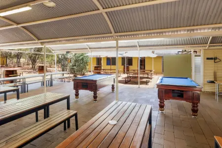 Outback Lodge