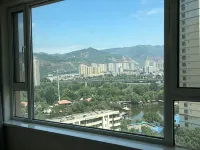 Xining Limeng Pedestrian Street People's Park Rezen Ruixuan Hotel - 마운틴 뷰