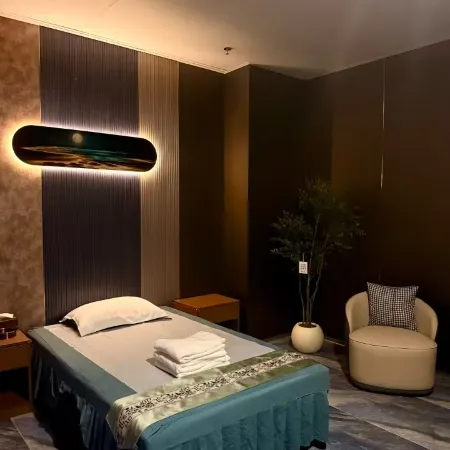 MELAND HOTEL