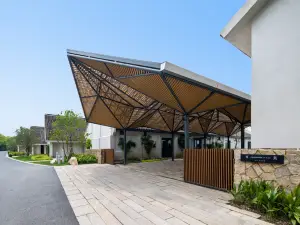 Jiangnan House  Yangcheng Lake