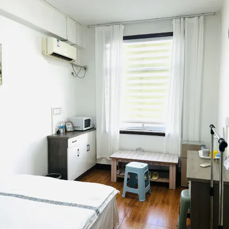 Lanting Hotel (Rizhao Haiqu Park Suning Plaza)