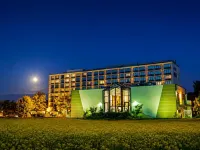 Sunday am Main Taunus Zentrum Frankfurt/Sulzbach ヘーヒスト周辺のホテル