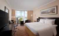 Cort Inn St-Petersburg Hotel & Conference center (ex. Courtyard by Marriott St-Petersburg Center HotelКорт Инн Санкт-Петербург) - С баром