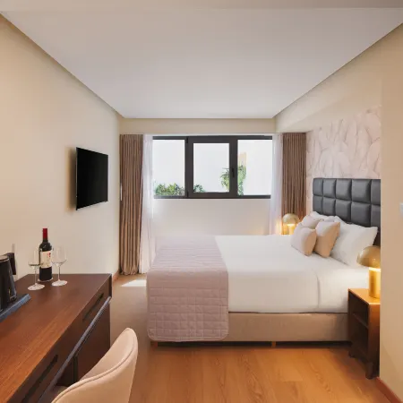Leonardo Hotel Athens City Center