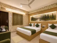 Hotel Square Plaza Hotels near JNU