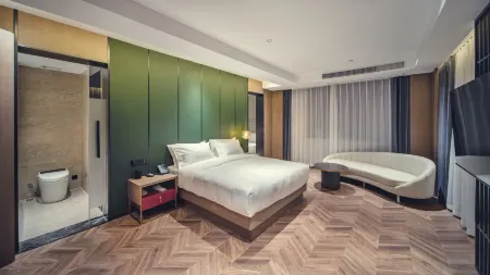 Green  season  hotel