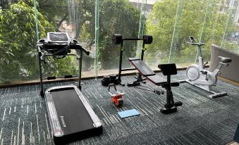 Dreamer Joker Hotel (Chaozhou Guangjiqiao Paifang Street Bus Terminal) - Housity