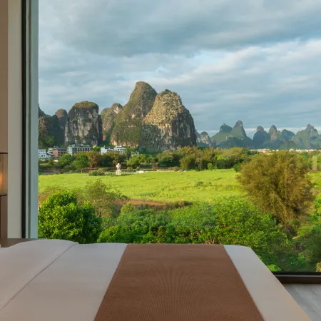 Julong Town Resort Hotel (Yulong River Store, Shili Gallery, Yangshuo)