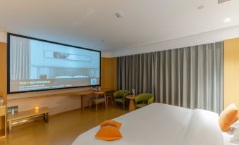 Phoenix Wutong City Hotel (Fuyang Normal University)
