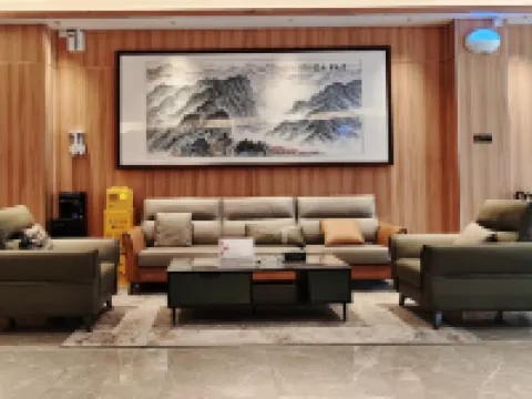 GreenTree Inn Express Hotel (Jinan Pingyin County Ginza Mall Store) Hotels in Pingyin