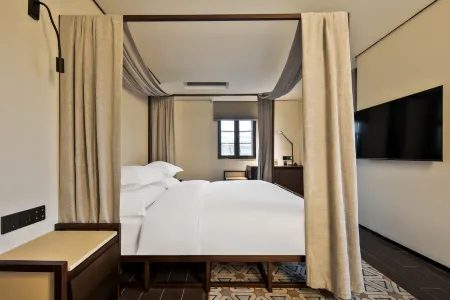 Yuyao Hotel