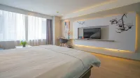 Magnotel Hotel (Rizhao The Mixc Wanpingkou Scenic Area) Hotel di Rizhao Municipal Government (Pusat kota baru)