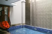 Rumah Teteh - Plemburan - Private Pools
