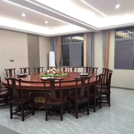 Juchun Hotel