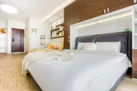 Xiaoyuer Seaview Homestay (Shanhai Square Magic Hot Spring Branch)
