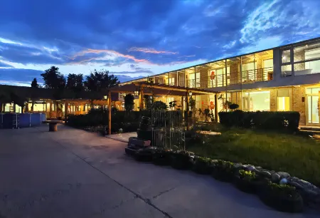 Beijing Mishan Xiaozhu Boutique B&B Отели рядом с достопримечательностью «Rose Garden»