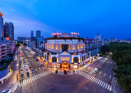 Louis Hotel(Zhongshan Block East Lihe Square Branch) Отели рядом с достопримечательностью «Zhongshan Technical Institute (East Campus)»
