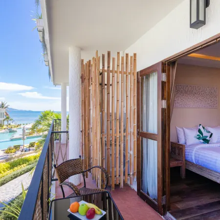 Vannee Golden Sands Beachfront Resort
