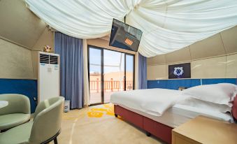 Zhongwei Tenggeli Star Travel Desert Hotel