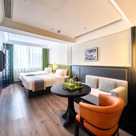 Yueweizhi · Rong Hotel (Baoding Wanbo Plaza & North Baobai Shopping Plaza Branch)