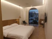 Yichang Nayun Homestay (Three Gorges Dam Tourist Area) - غرفة مطلة على الجبل