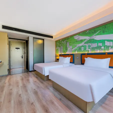 Yixuan Plus Hotel (Fuchuan Nationality Cultural Square)