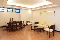 Yueyuan Hot Spring Hotel (Huidong Andun Retang) Hotels near Guilong Temple