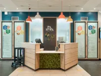 B&B HOTEL near Disneyland® Paris Hotels in Маньї-ле-Онгр