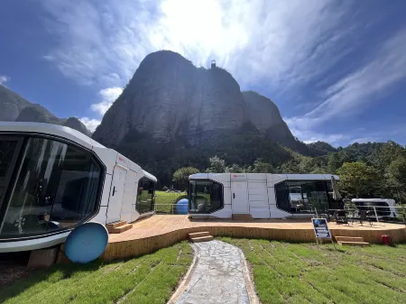 Nanwudang Mantu Xingjiye Luxury Homestay