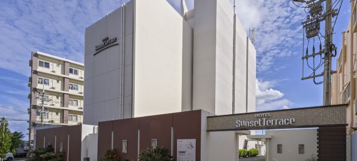 โรงแรมซันเซ็ท เทอร์เรซ โรงแรมในชาตัน