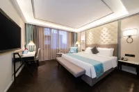 Lanlinger Hotel (Xiantao Mall Building) - balcony