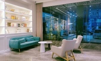 Xana Hotelle (Guilin Yangshuo West Street)