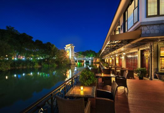 The White House Hotel - Housity