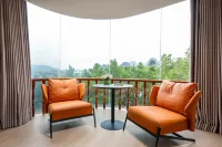 Yue An Hotel (Guilin Xiangbishan Park East and West Lane)