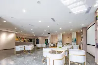 Sanjiang Ruisi Hotel (Yibin East Railway Station Intelligent Terminal Industrial Park) - 3-Star