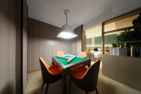 Left  Bank Yunji  Hotel