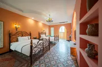Fanfang Wu Homestay (Hanbin Park)