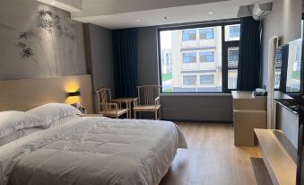 Zhulin Jingshe Hotel