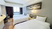 Delton Hotel Hotels in Kaohsiung Siaogang Airport