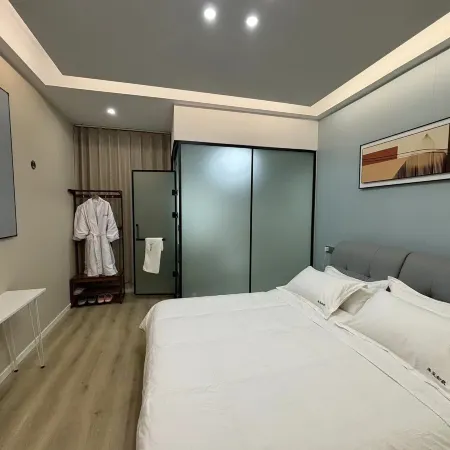 Lijianrugu Audio-visual Homestay (Duoerma Shidai Square)