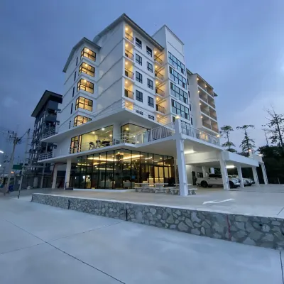 GEEN飯店春武裡 Sripathum University Chonburi Campus附近的飯店