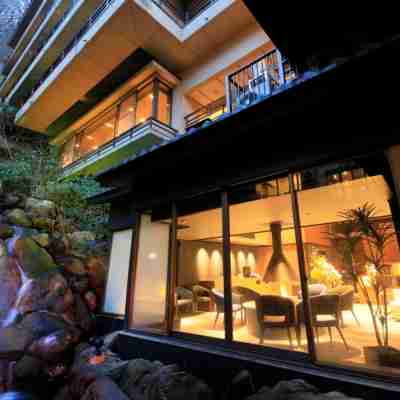 那魯庫福加飯店 Hotel Exterior