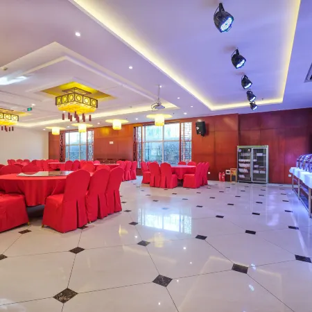 Changli Gold Coast Golden Bridge Holiday Hotel
