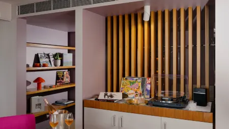 Hotel Indigo Sydney Potts Point Отели в г. Potts Point