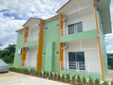 ไดโน โฮมสเตย์ โรงแรมในอำเภอ แม่แตง