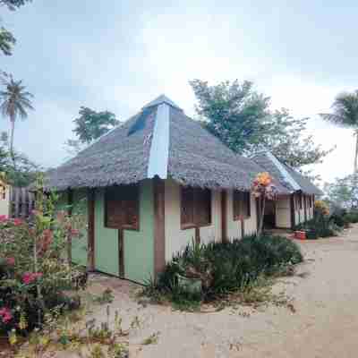 The Clara Beach and Guest House Hotel Exterior