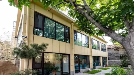 Floral Hotel·Zhuoyuan Shanju hotel（ Mount Tai Hongmen shanshankou store） Отели рядом с достопримечательностью «Shandong Science and Technology University East Campus»