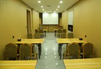 Shankee Hotel (Shangqiu High-speed Railway Station) - parking